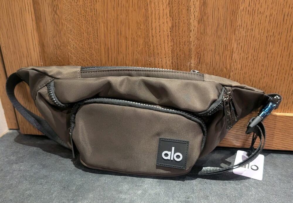 NWT ALO Yoga Fanny Pack Waist Belt Unisex Women's Men's Brown